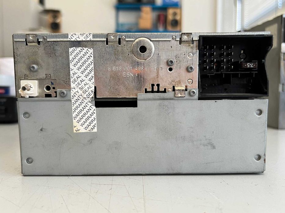 Оригинални автомобилни радио-касетофони