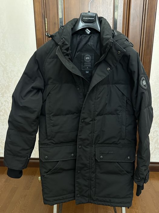 Мужская куртка Canada Goose.