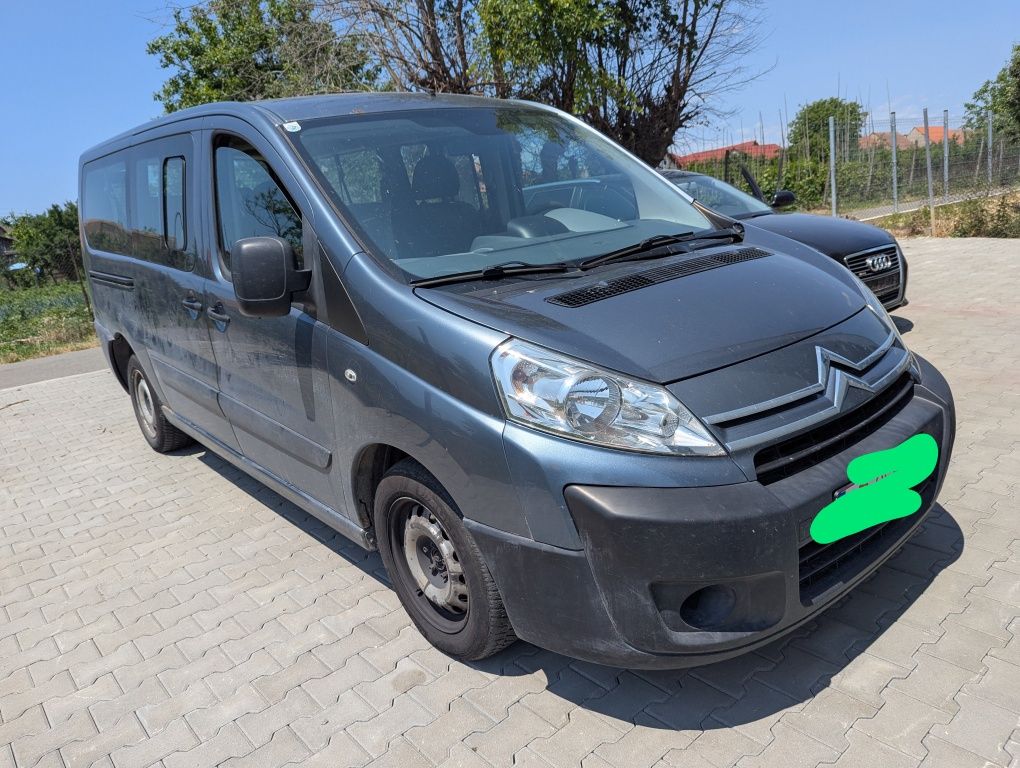 Închiriez Citroen jumpy 8+1 locuri