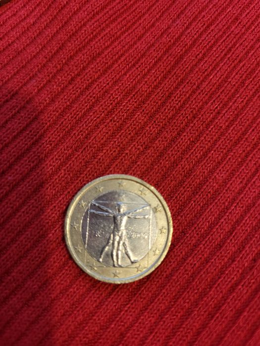 Monedă forate rară