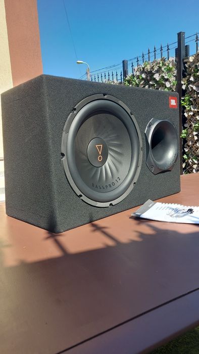 Subwoofer activ JBL basspro 12 450w cu telecomanda(volum)