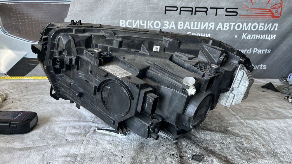 Mercedes EQA 243 десен фар
