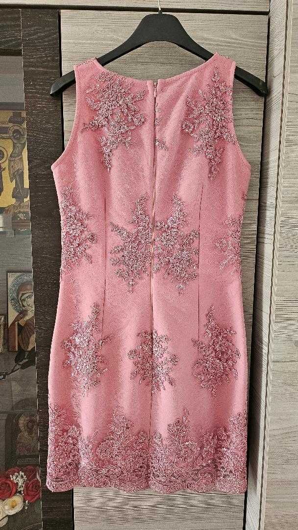 Vând rochie elegantă nouă (nuntă / majorat / botez) - Preţ negociabil