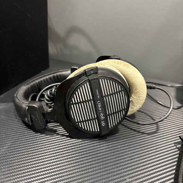 Beyerdynamic DT 990 Pro (250 Ohm) — легендарные студийные наушники