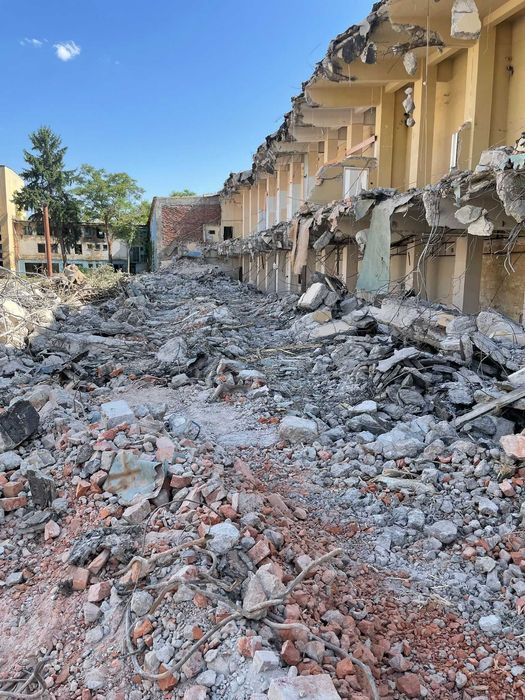 Demolari constructii, executie terasamente, drumuri