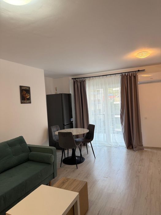Inchiriez apartament 40 mp in Chinteni, str. Siretului Beta Residance