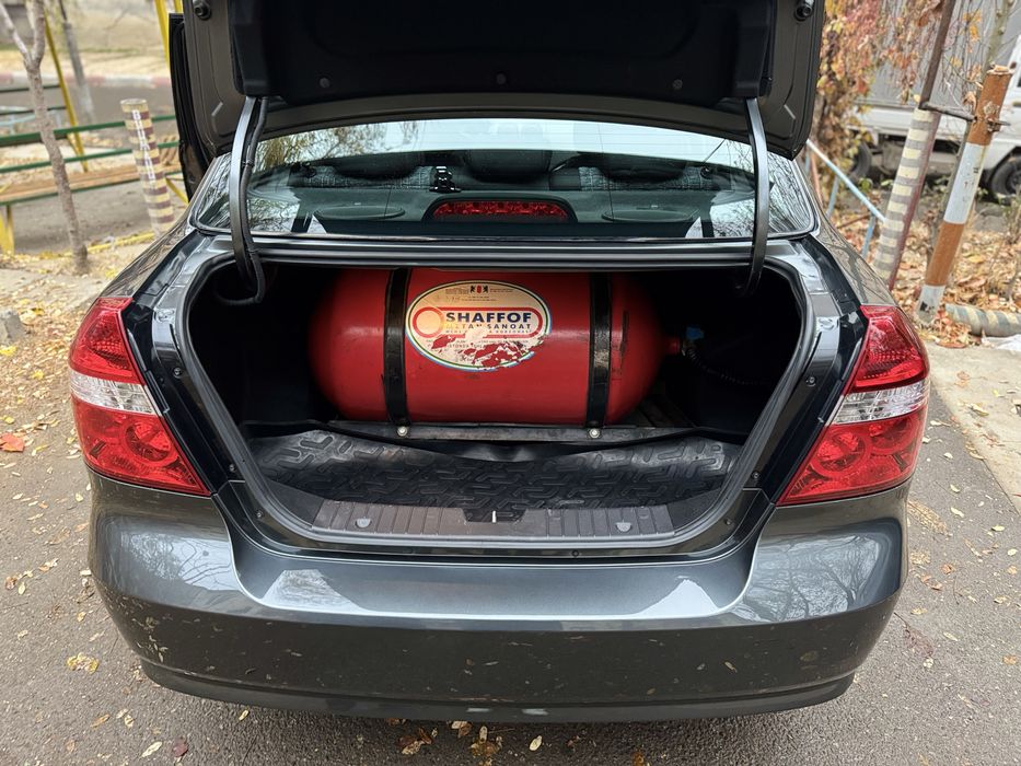 Nexia 3 мокрый асфальт