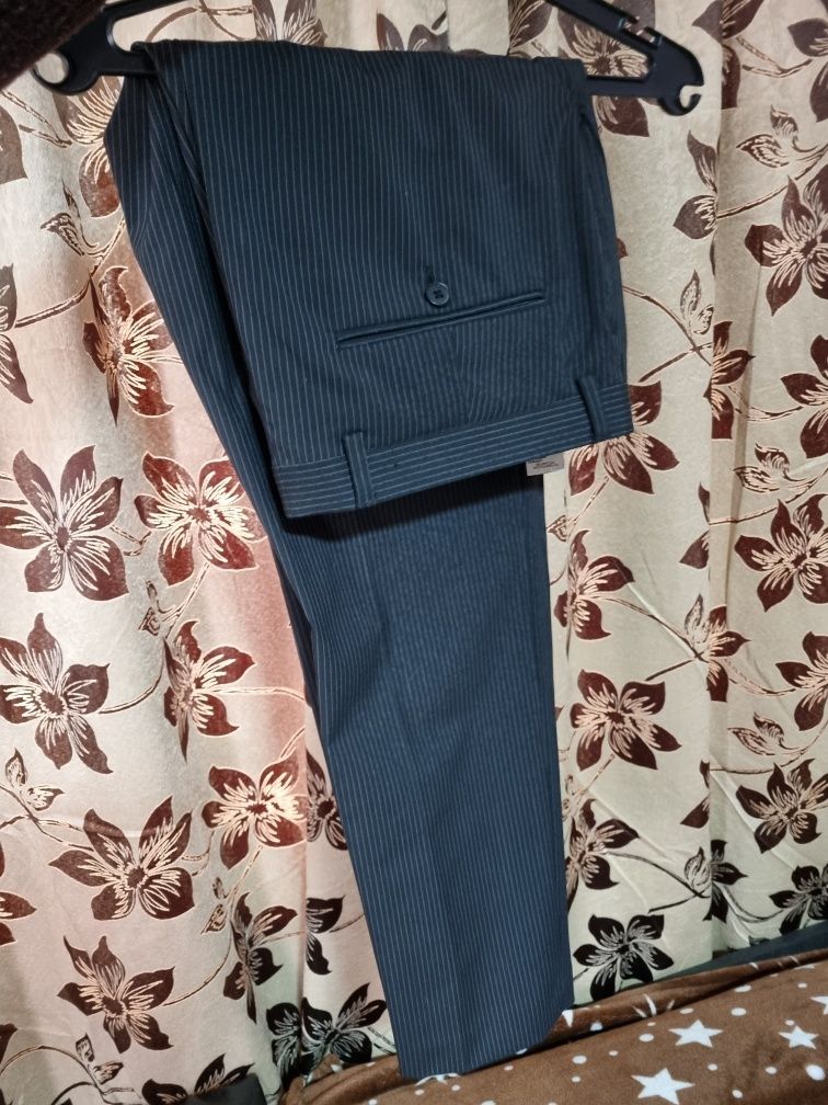 Pantaloni eleganti de stofa/ blug