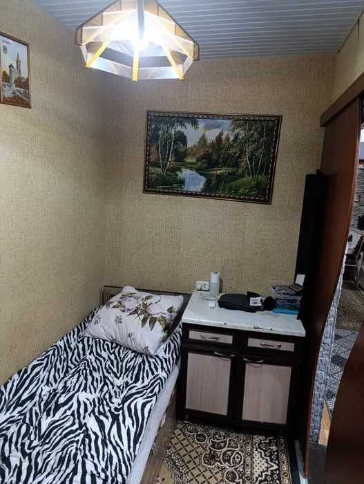 Срочно продаётся квартира Юнусабад15 2 ком рядом метро  Галарейный дом