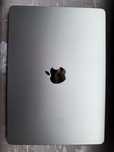 Macbook air 2022 13 inch yengide ishlamagan deyarli