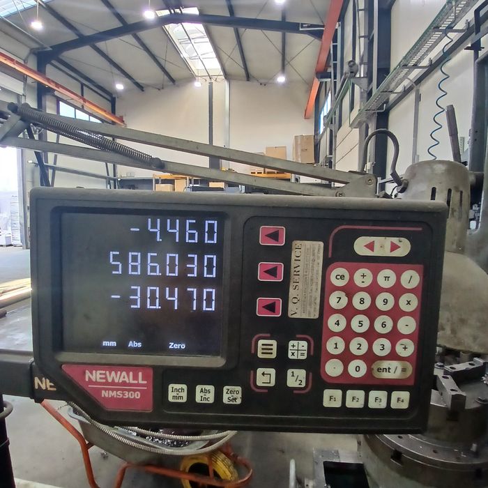 Vânzare mașini unelte.