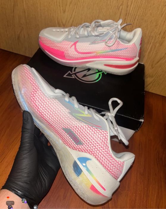 nike gt cut think pink
