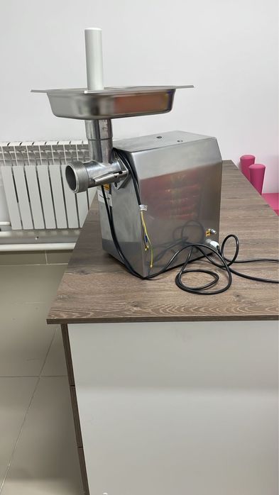 Продам новую мясорубку промышленную МИМ-80