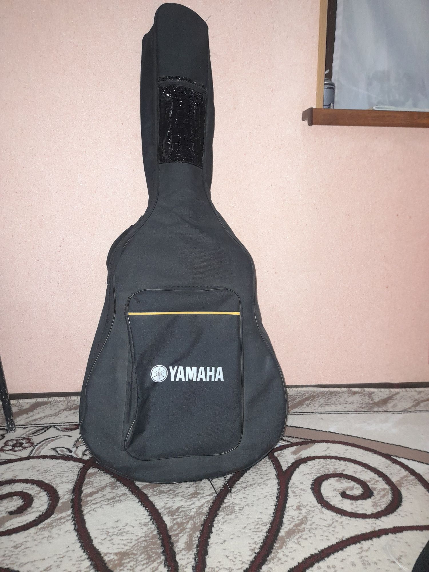 Yamayha gitarasi