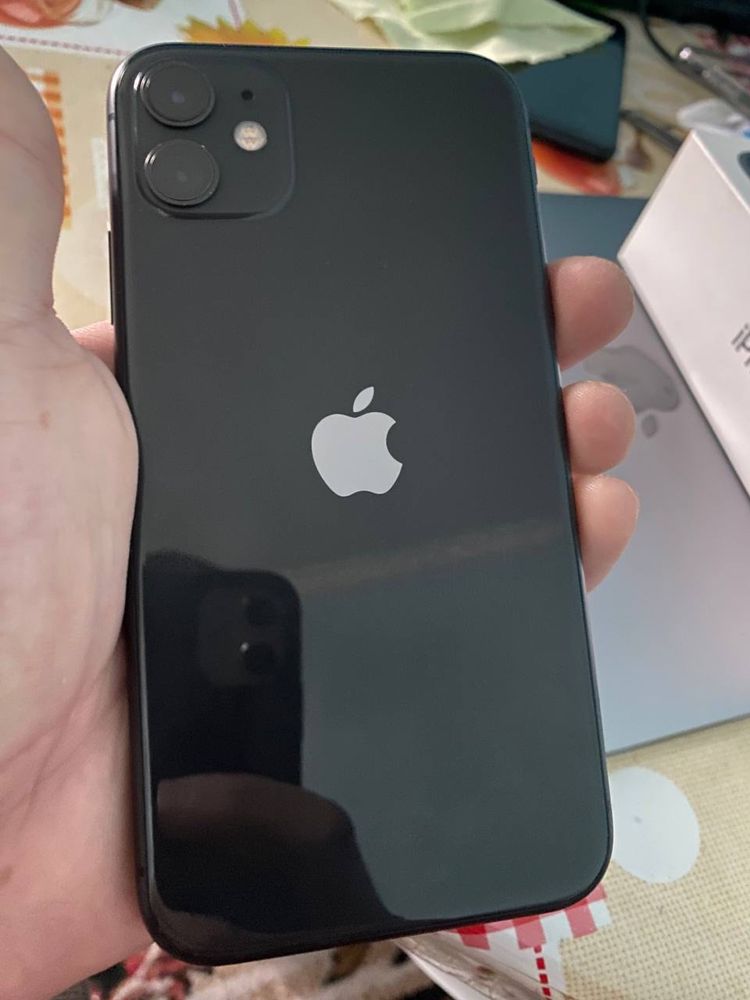 iPhone 11 фул  кор док бор