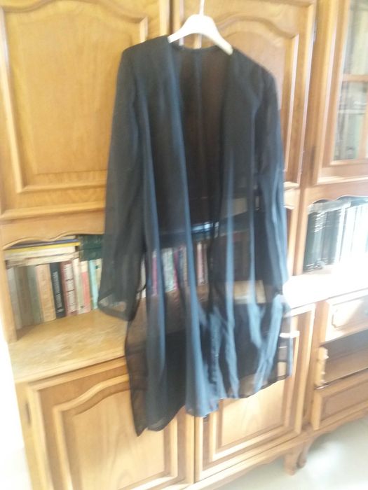 rochie seara  din dantela ,bleizer , esarfa  ,cercei ,pantofi- 150 lei