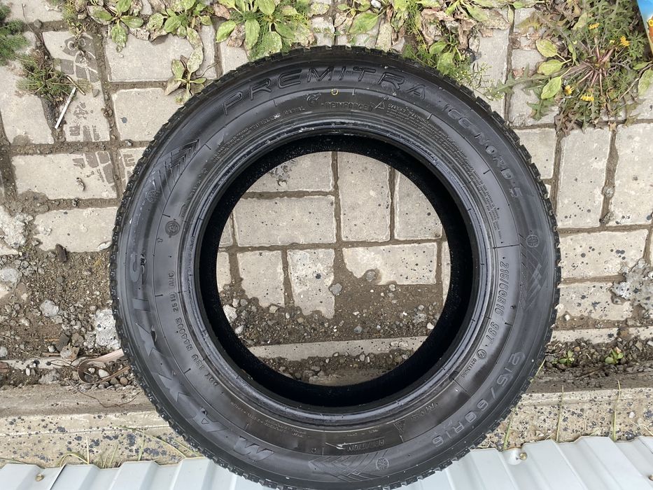 Продам зимний шины 215/60/16 состояние хороший