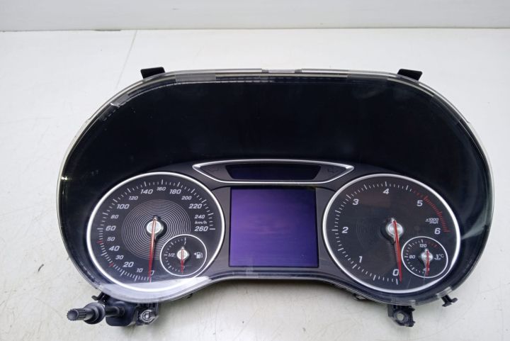 Ceasuri bord A2469004917 Mercedes-Benz B-Class W246