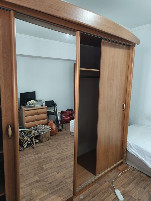 Шкаф-купе платяной с зеркалом