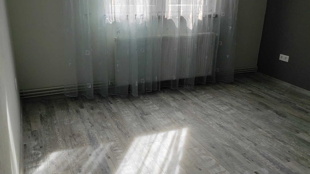 Schimb apartament cu casa +- diferenta