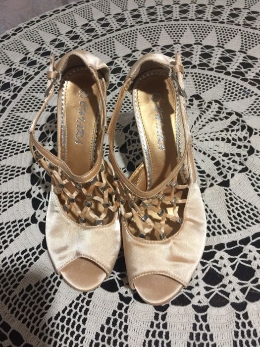 Дамски официални обувки Chiara 38