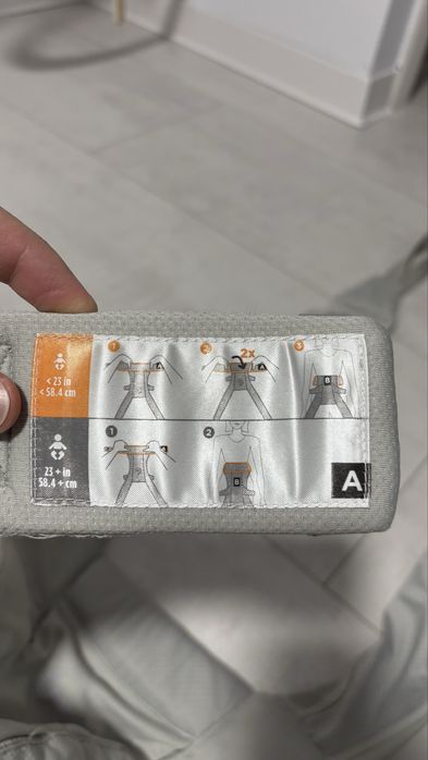 Sistem purtare Ergobaby Embrace Soft air mesh