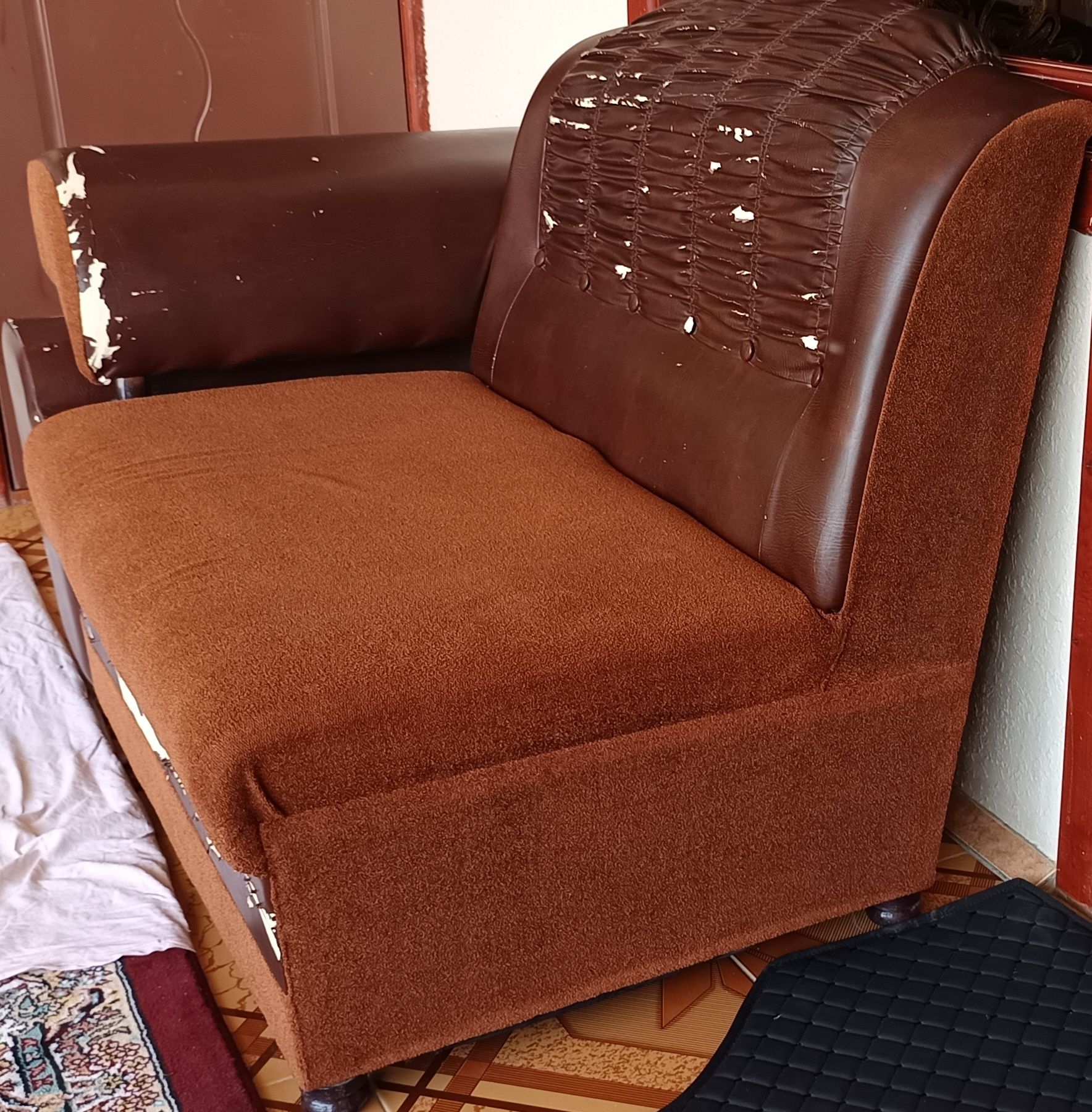 Mebel Komplekt yaxshi saqlangan