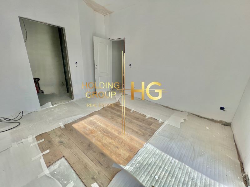 Продава се Тристаен апартамент в Варна, м-т Траката - 117 кв.м за 1624 €/кв.м - Снимка #4