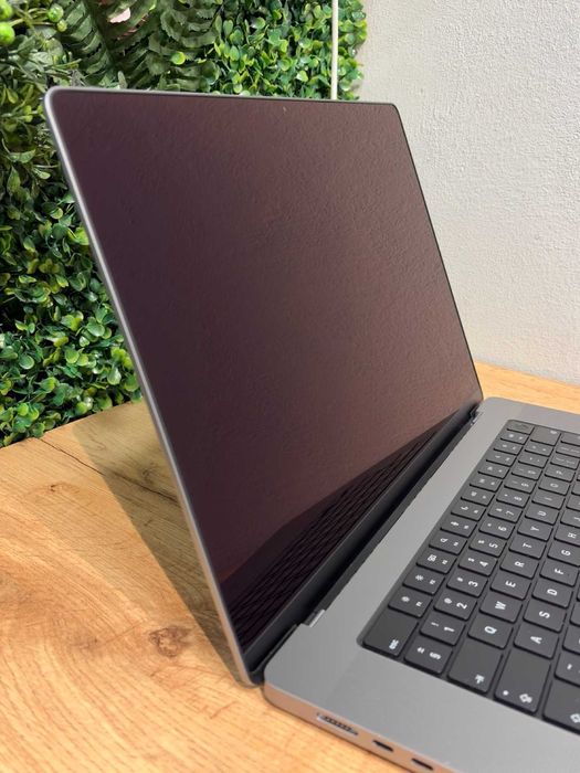 MacBook Pro 16 M1 Pro SSD 512GB RAM 16GB Space Gray | TrueGSM