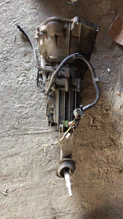 Cutie viteze manuala Bmw Seria 1 e87 e81 Seria 3 E90 N43B20A 2009 2170017396 2170017897