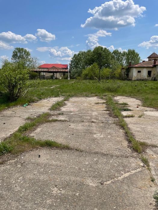 Stolnici Primărie 3,6 HA, platformă betonată, împrejmuire, utilități