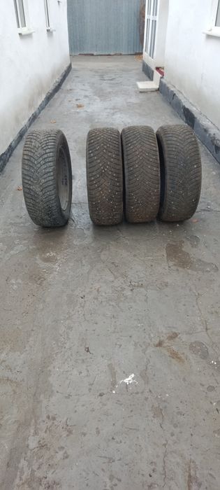 Продам зимние шины 215 х 60 х 16