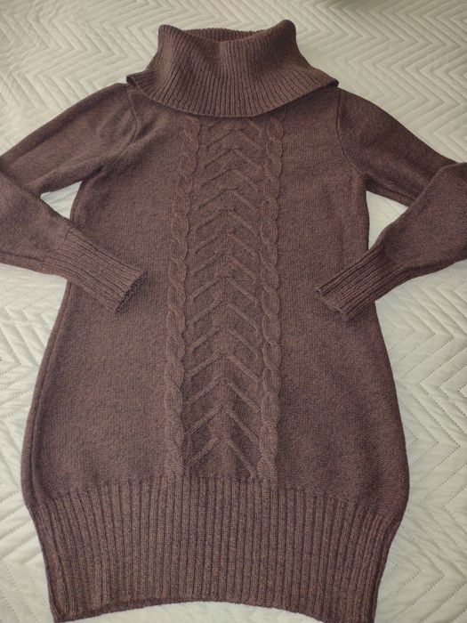 Топъл мекичък пуловер тип (рокля) +колан подарък произведен в БГ.