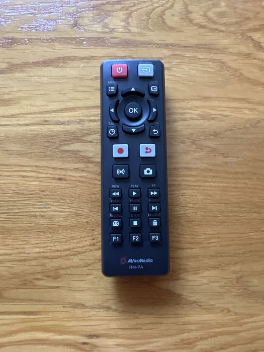 Telecomanda AverMedia noua