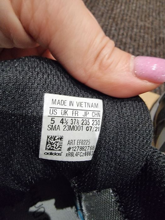 Спортни обувки Adidass gortex
