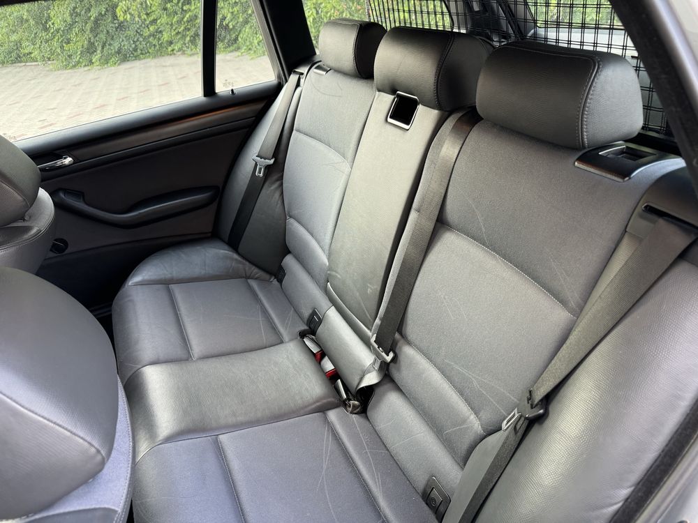 BMW Seria 3 318i
