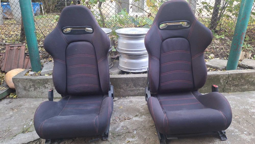 Спортни седалки.