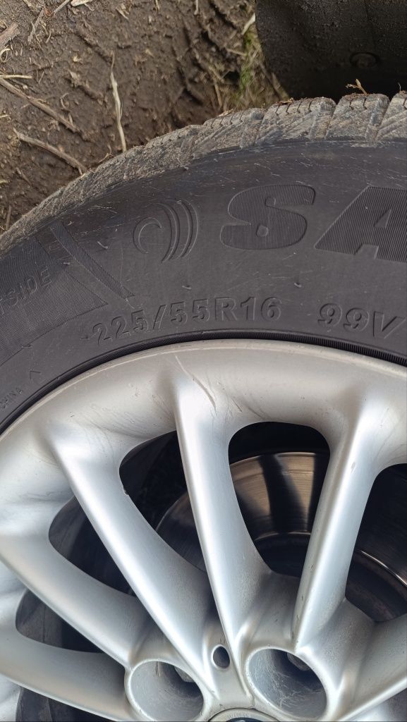 Джанти за Е39 16 ки с нови гуми + резервна джанта същият модел