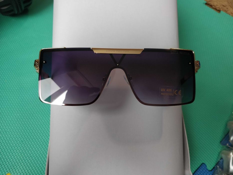 Ochelari de soare Louis Vuiton COD LV2303