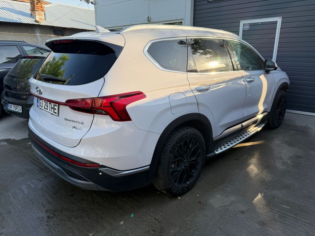 Hiunday Santa Fe an 2021 avariat