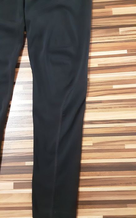 (S) NIKE PRO оригинални клинове(35лв) и екип NIKE (90лв)