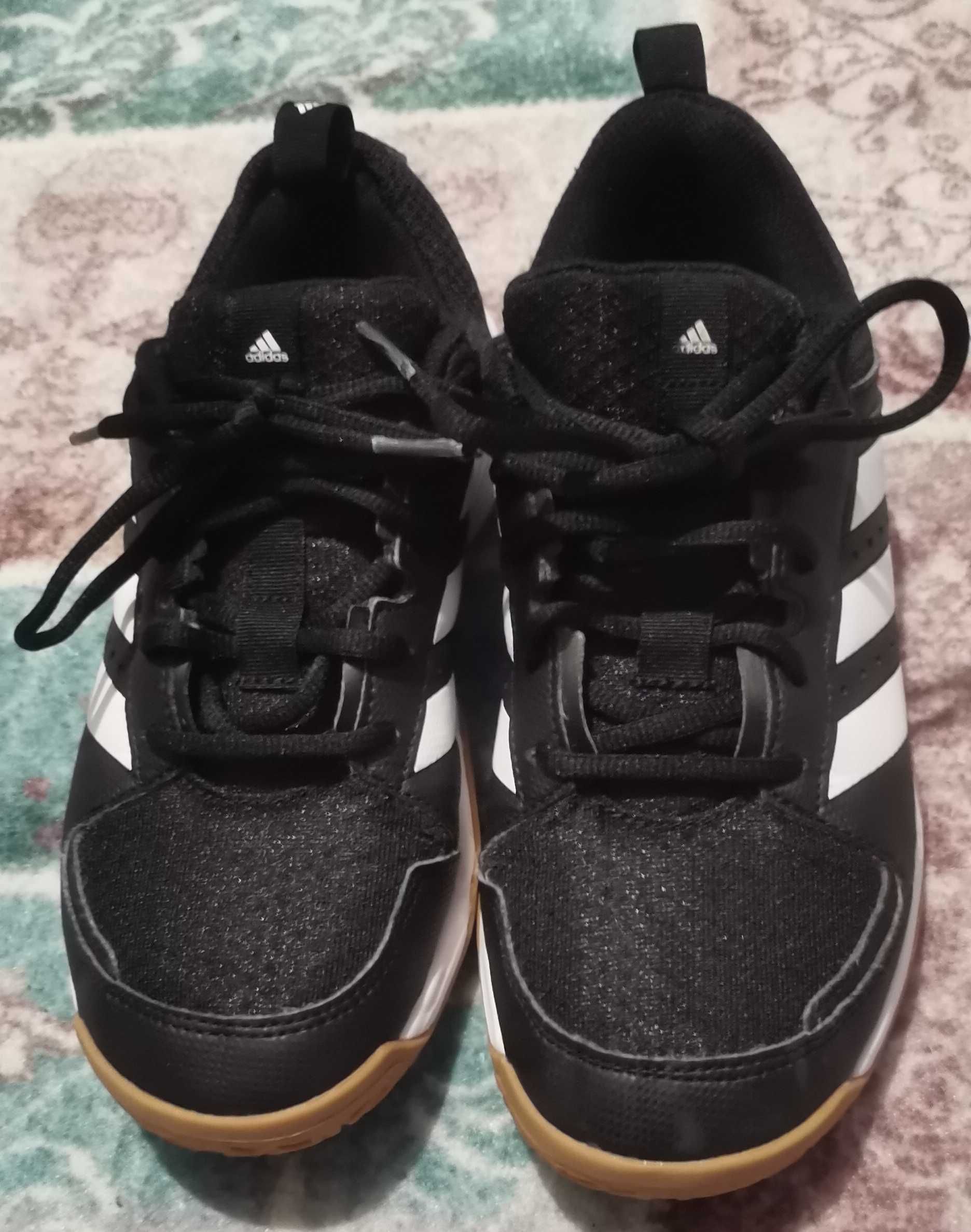Маратонки Adidas