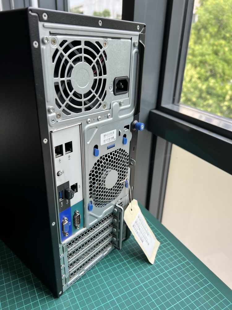 Сървър HP proliant ml310e v2