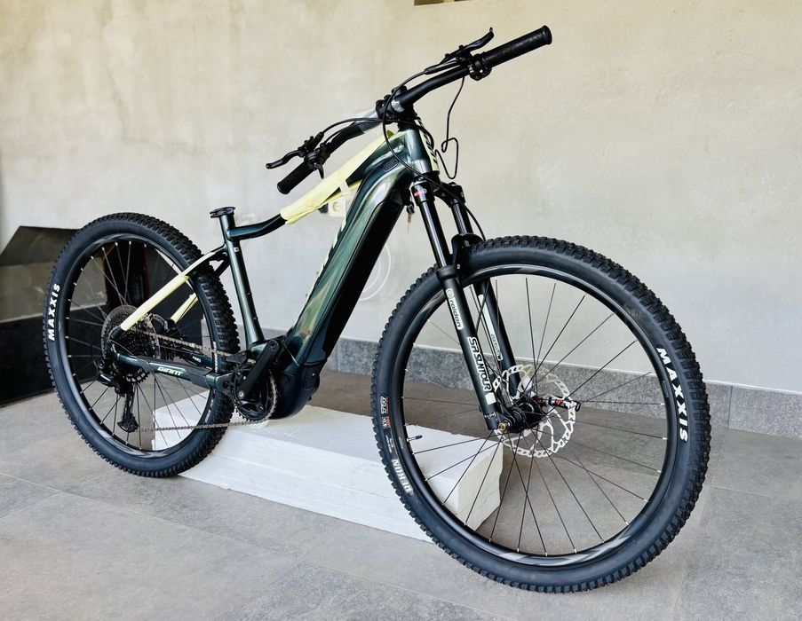REDUCERE Bicicletă electrică e - MTB GIANT FAthom E+ Yamaha 1x12