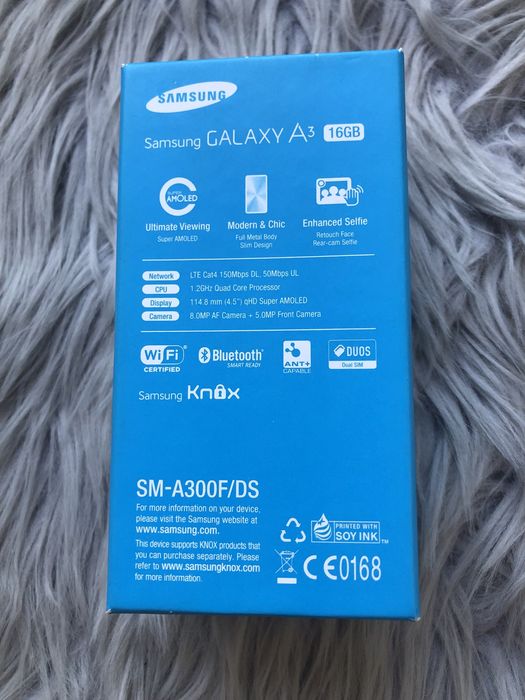 Телефон Samsung Galaxy A3