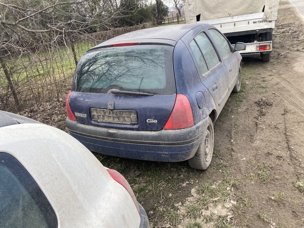 Piese renault clio2  motor 1,4 1.2 benzina e7j  55kw și 1.2  1999