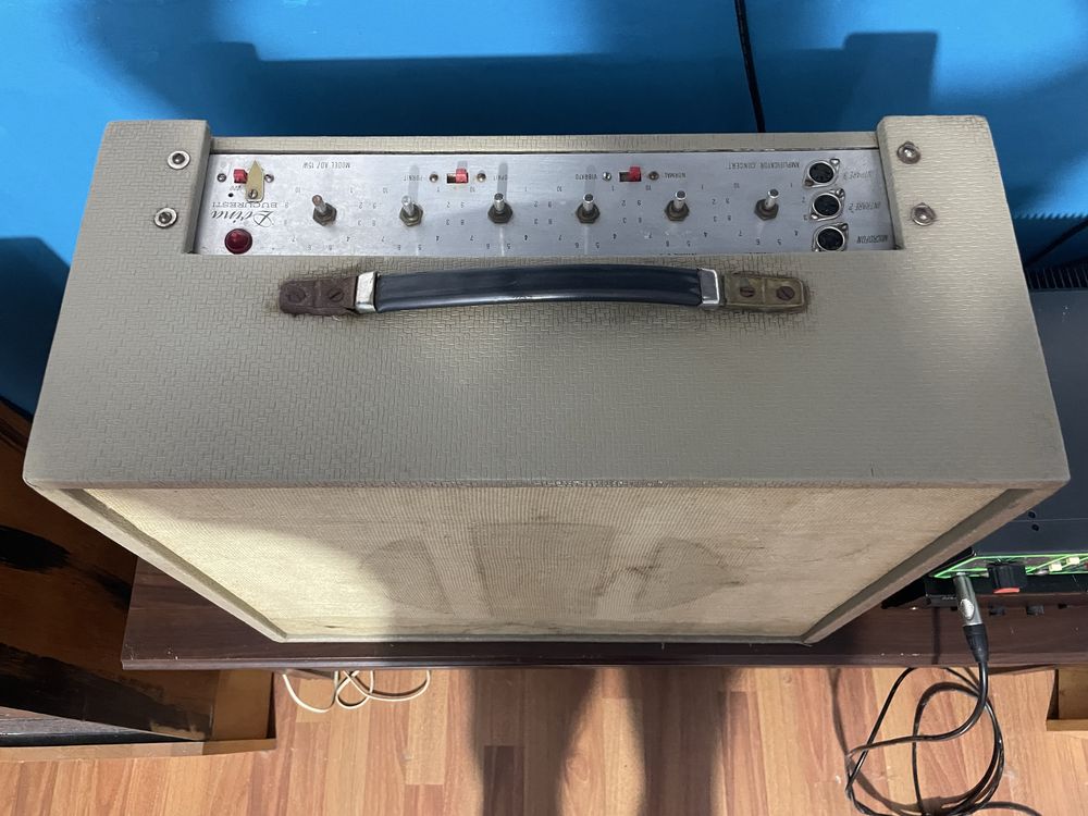 Doina Concert AD7-15W Amplificator Lampi Combo Chitara Electrica