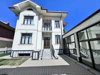 Продажа дома. 6 соток. 6 комнат. Кибрай центр. Магараж