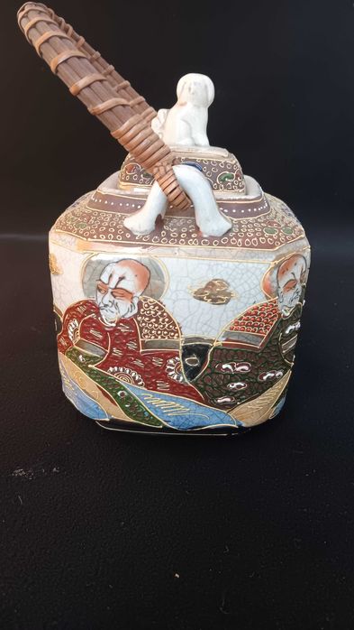 Античен японски чайник