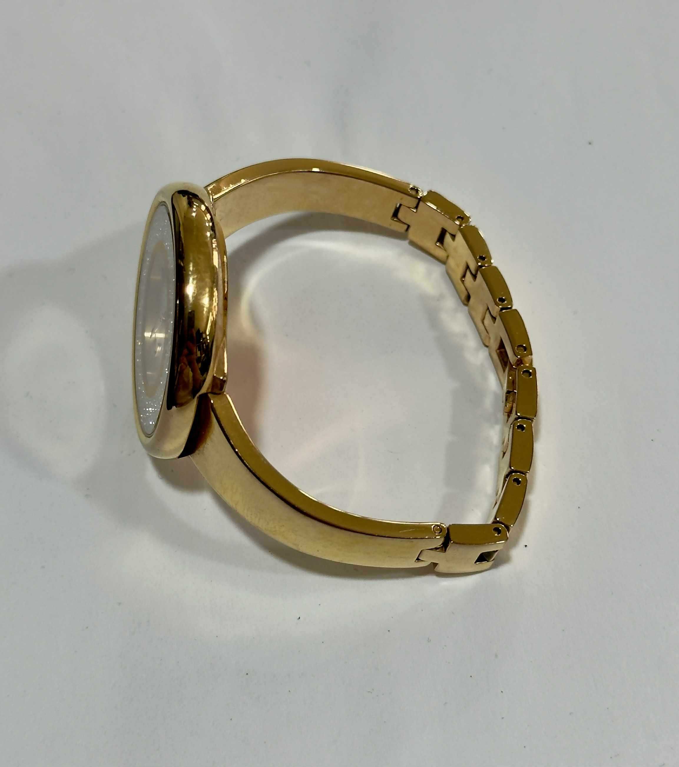 Дамски часовник Swarovski Crystalline Pure 5269250